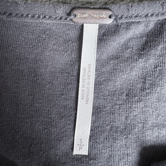 FREE PEOPLE Floral Lace Embroidered Brunch Date Top Gray Romantic Crochet S - Picture 3 of 14